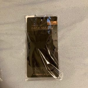 black kitsch face masks